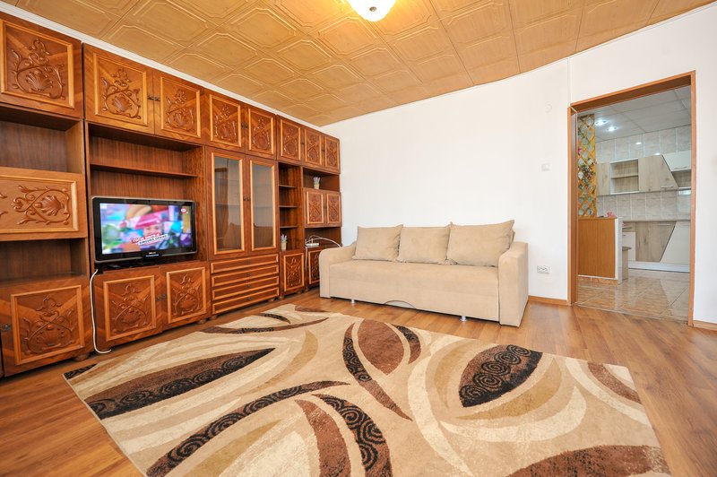 Tineretului, C.R. Motru, metrou